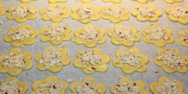 Рецепт медового печенья с орешками