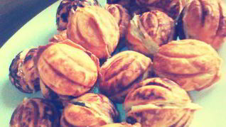 Рецепт Печенья Орешки со сгущенкой