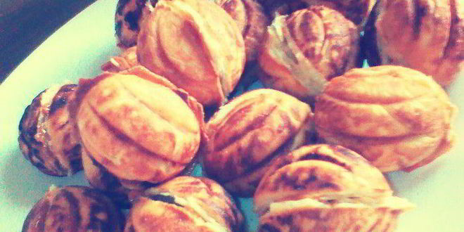 Рецепт Печенья Орешки со сгущенкой