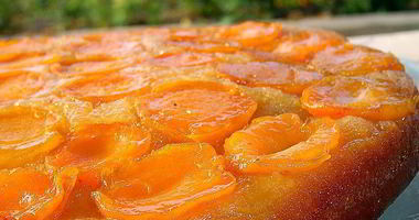 Рецепт Абрикосового пирога-перевертыша с апельсиновой карамелью