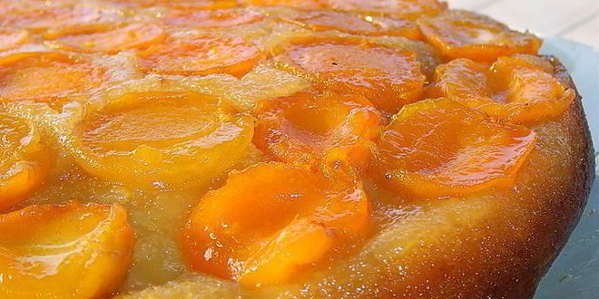 Рецепт абрикосового пирога-перевертыша с апельсиновой карамелью