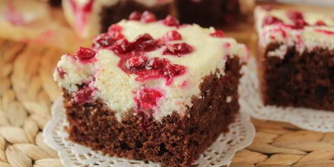 Рецепт Бруснично-творожного пирог с двумя видами шоколада