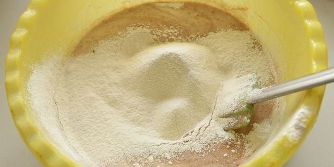 Рецепт бруснично-творожного пирог с двумя видами шоколада