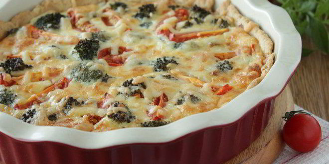 Рецепт киша с брокколи, ветчиной и помидорами
