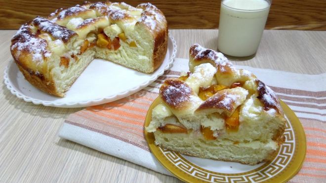 Рецепт персикового пирога на дрожжевом тесте