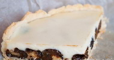 Рецепт Пирога с черносливом и сметаной