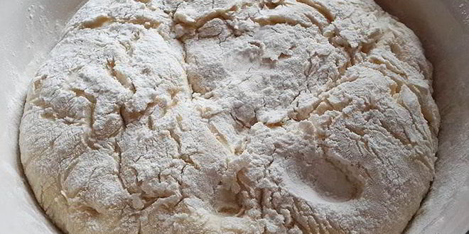 Рецепт пирога с тушеной в томате капустой