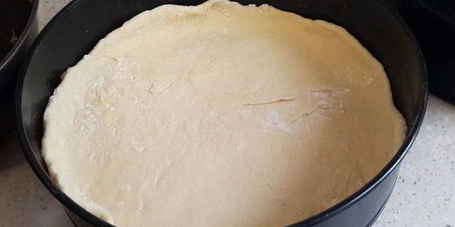 Рецепт пирога с тушеной в томате капустой