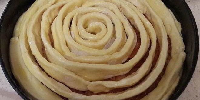 Рецепт пирога с тушеной в томате капустой