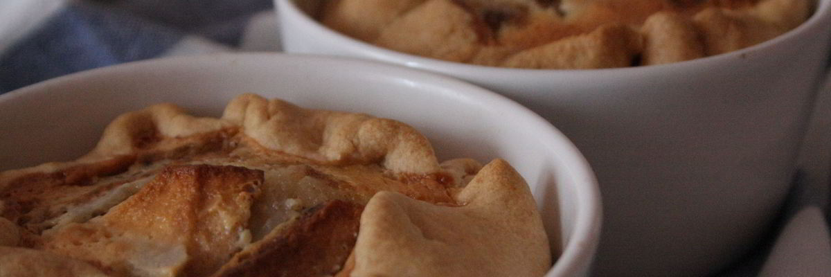 Рецепт Цветаевского яблочного пирога на песочном тесте со сливочым кремом