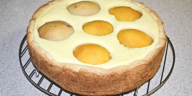Рецепт творожного пирога с персиками
