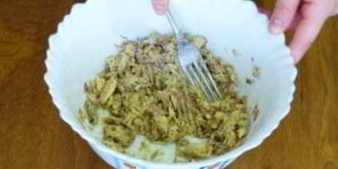 Рецепт закусочного пирога с консервой