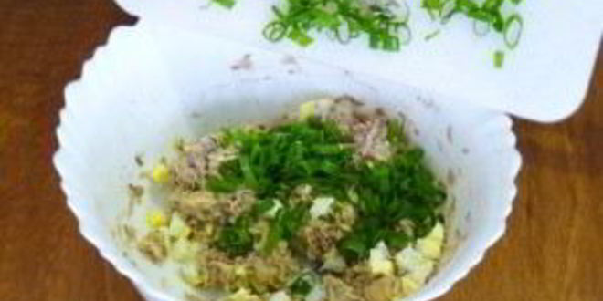 Рецепт заливного пирога с рыбой и яйцами