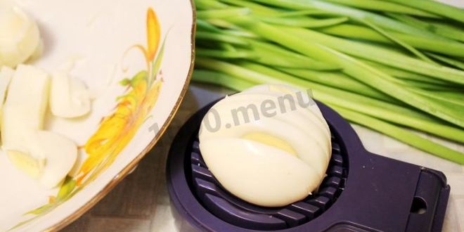 Рецепт заливного пирога с яйцом и зеленым луком на кефире