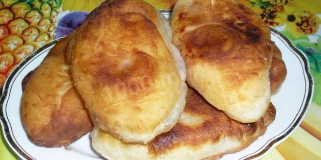 Рецепт Пирожков с клубникой на кефире