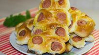 Рецепт Пирожков с сосиской в духовке Гусеницы