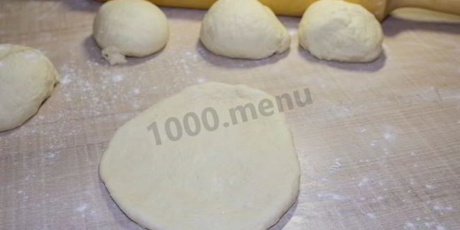 Рецепт пирожков с сосиской в духовке гусеницы