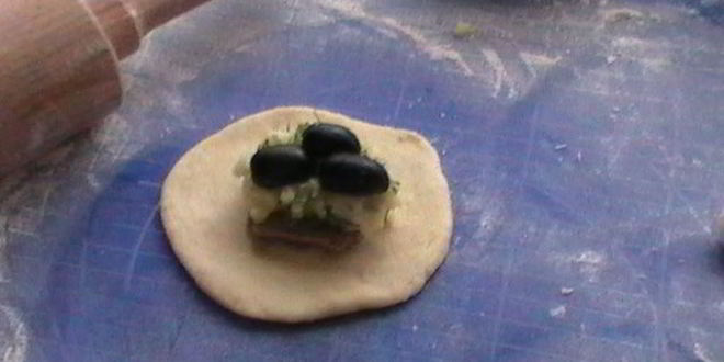 Рецепт пирожков зимних с домашним паштетом и картофелем