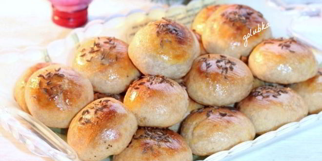 Рецепт закусочных пирожков-булочек с вялеными помидорами