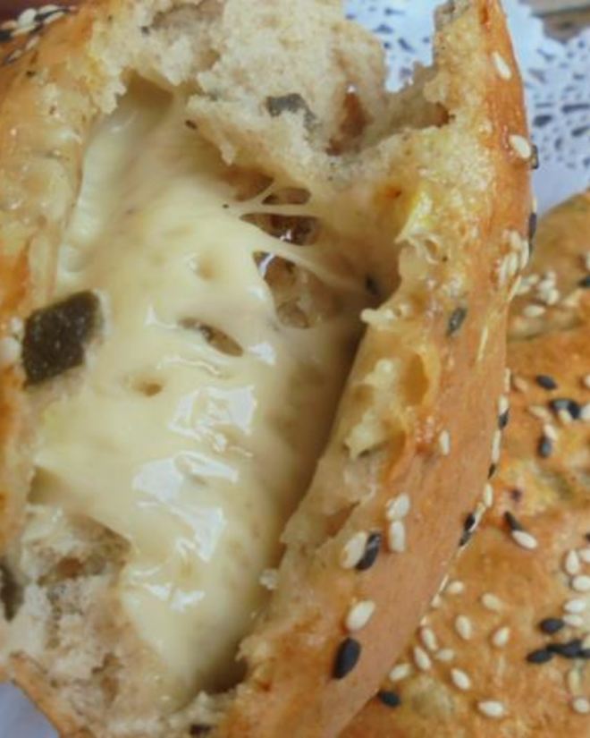 Рецепт закусочных пирожков с сыром на тесте с морской капустой