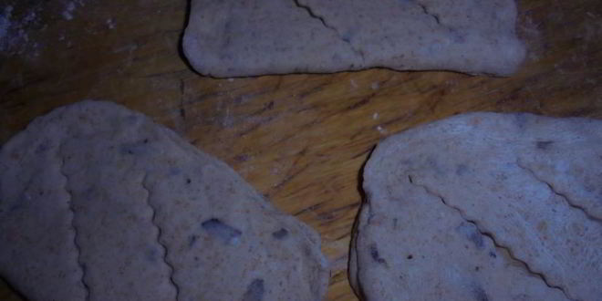 Рецепт закусочных пирожков с сыром на тесте с морской капустой