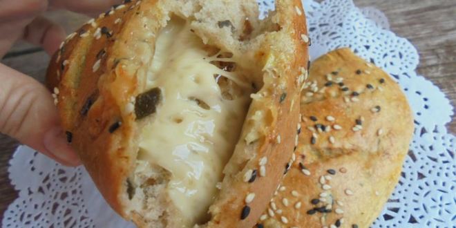 Рецепт закусочных пирожков с сыром на тесте с морской капустой