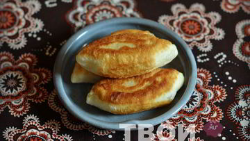 Рецепт Жареных пирожков с луком и яйцом