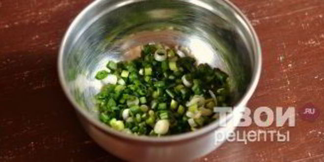 Рецепт жареных пирожков с луком и яйцом