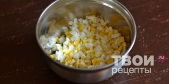 Рецепт жареных пирожков с луком и яйцом