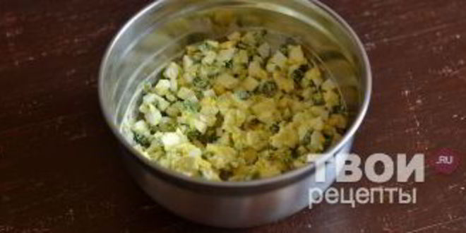 Рецепт жареных пирожков с луком и яйцом