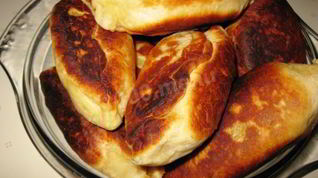 Рецепт Жареных пирожков с яблоками на сковороде