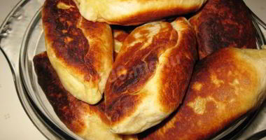 Рецепт Жареных пирожков с яблоками на сковороде