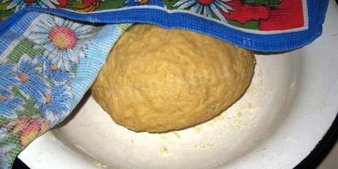 Рецепт жареных пирожков с яблоками на сковороде