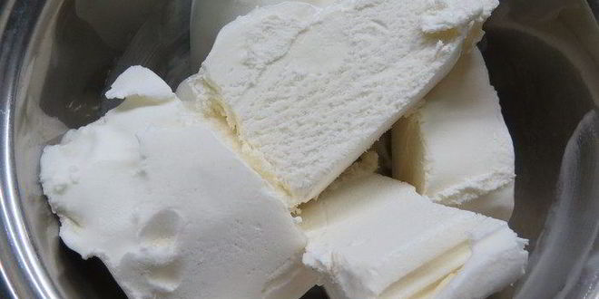 Рецепт елочки из пирожных шу с пломбирным кремом