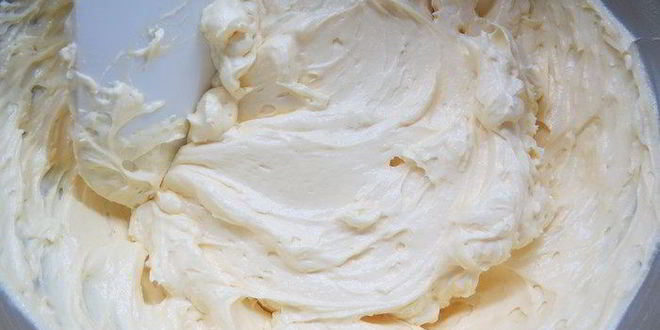 Рецепт елочки из пирожных шу с пломбирным кремом