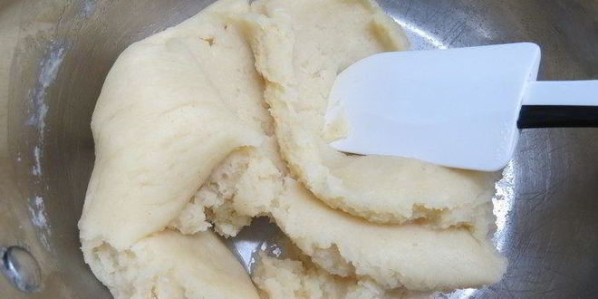 Рецепт елочки из пирожных шу с пломбирным кремом