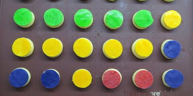 Рецепт елочки из пирожных шу с пломбирным кремом