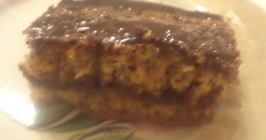 Рецепт Маковых пирожных с шоколадно-медовой глазурью