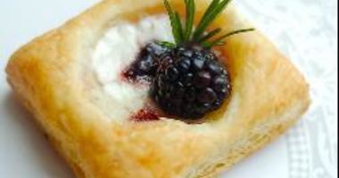 Рецепт Пирожного из слоеного теста со сливочным сыром