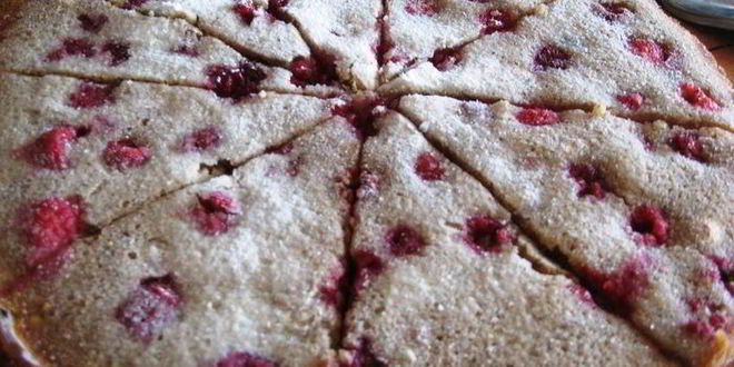 Рецепт пирожных финансье с малиной