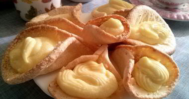 Рецепт Пирожных Лепестков с кремом