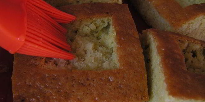 Рецепт пирожных с финиками, ананасом и творожным кремом