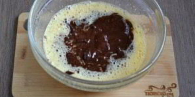 Рецепт шоколадного брауни с вишней