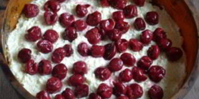 Рецепт шоколадного брауни с вишней