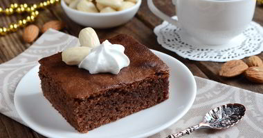 Рецепт Шоколадных пирожных со вкусом миндаля