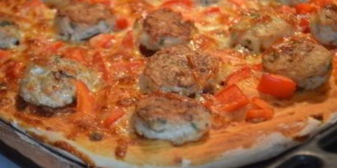 Рецепт итальянской пиццы с острыми куриными фрикадельками