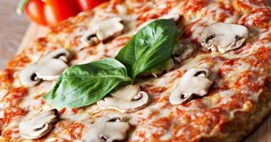 Рецепт Пиццы с моцареллой и грибами