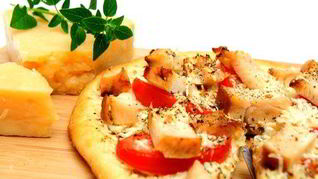 Рецепт Пиццы с овощами и копченым салом