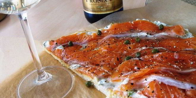 Рецепт пиццы с пьяным лососем