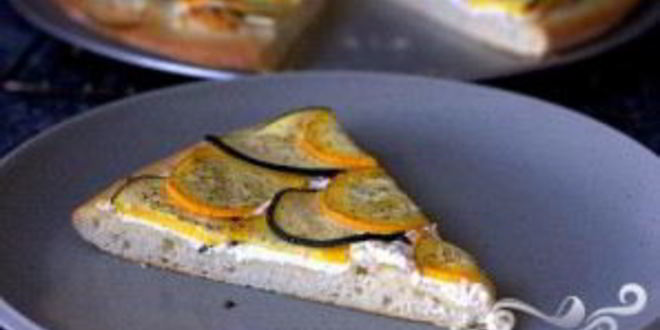 Рецепт пиццы с цуккини и козьим сыром